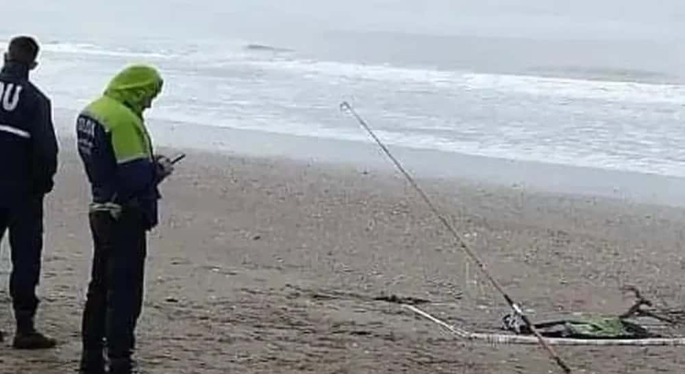 Un turista fue a pescar, sintió resistencia en la caña y sacó restos de un brazo