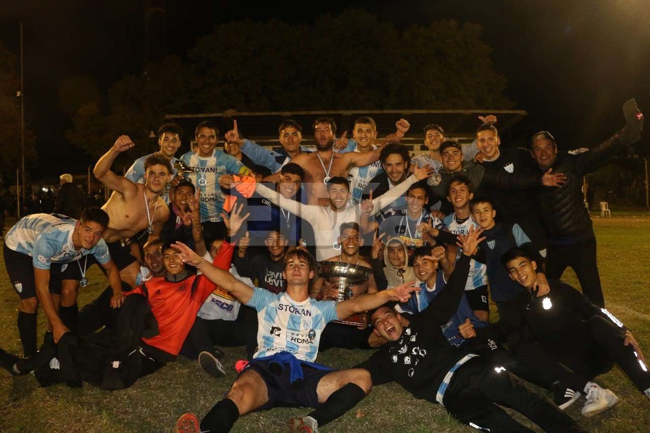 Juventud Unida venció en los penales a Deportivo y se quedó con la Copa