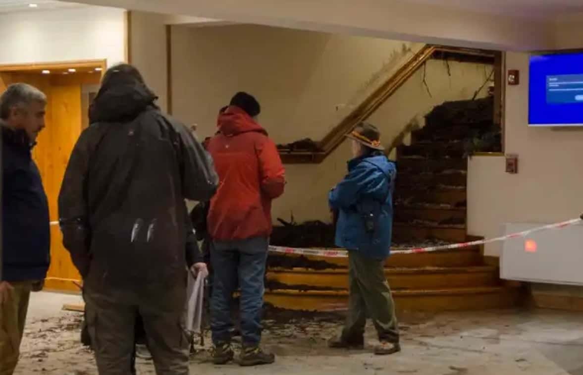 Alud de barro en un hotel de Bariloche: murió un turista y hay tres personas heridas