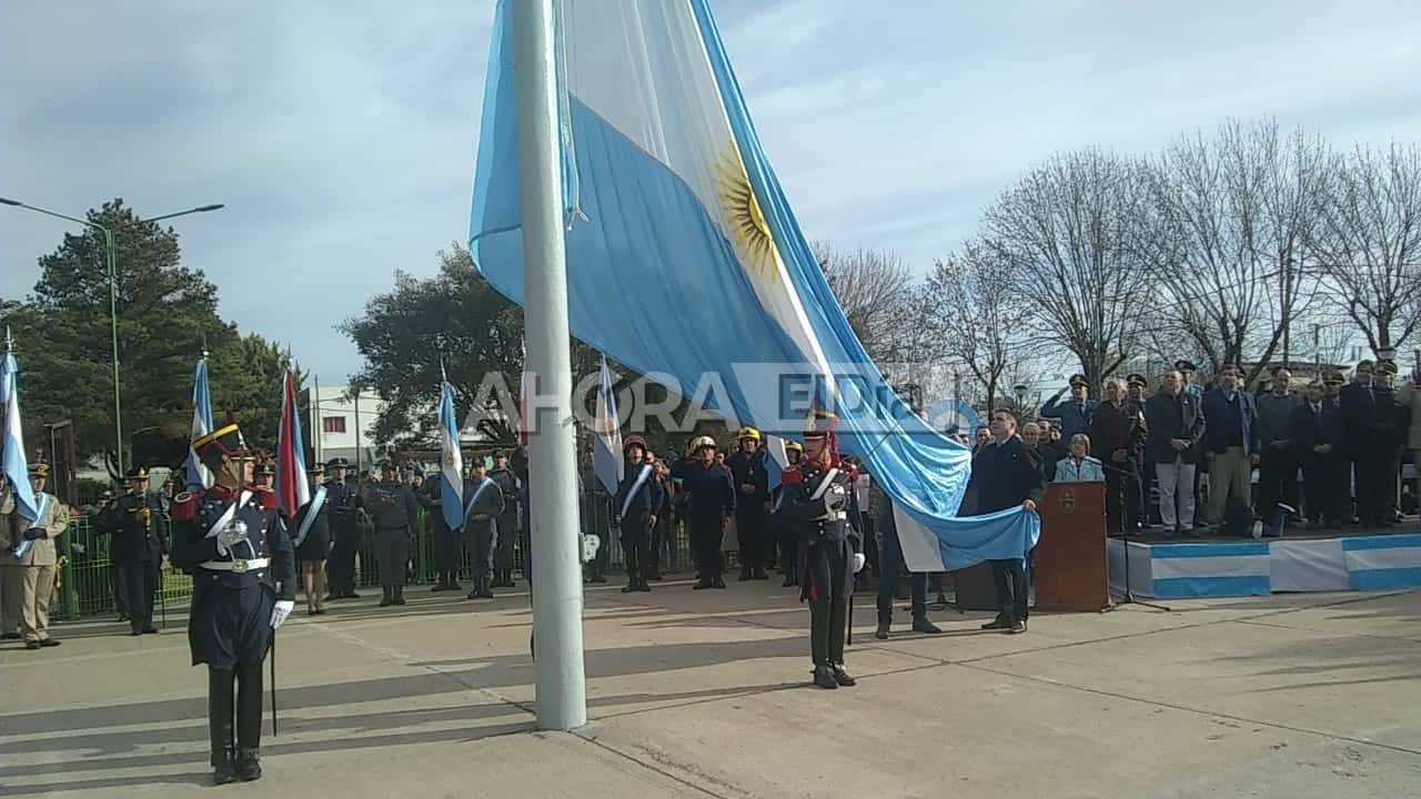 Pueblo Belgrano celebra el Día de la Bandera con una gran fiesta popular
