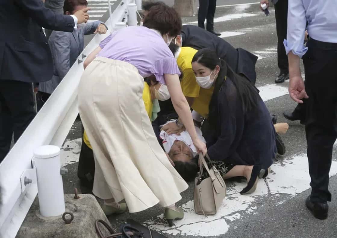 Asesinaron a balazos al ex primer ministro de Japón, Shinzo Abe