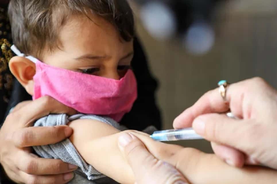 Covid: llegan las primeras vacunas para niños menores de 3 años