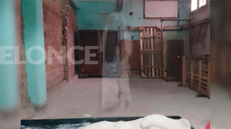 Un "fantasma" apareció en una escuela entrerriana: la foto que logró capturar al espectro