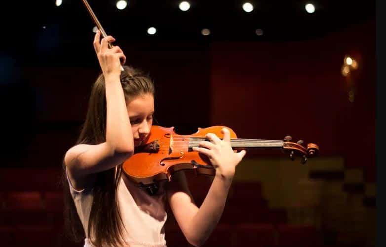 La Orquesta Sinfónica de Entre Ríos tocará en Gualeguaychú con una prodigio del violín de 14 años