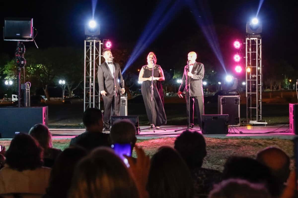 Los cantantes del Teatro Colón brindaron un show en la Costanera de Gualeguaychú