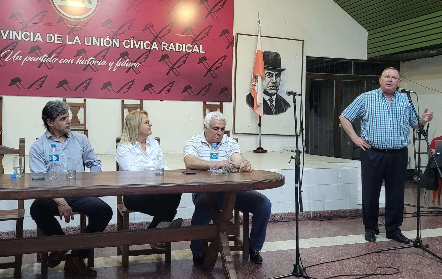 Fabián Rogel presentó a su candidato a Intendente de Paraná