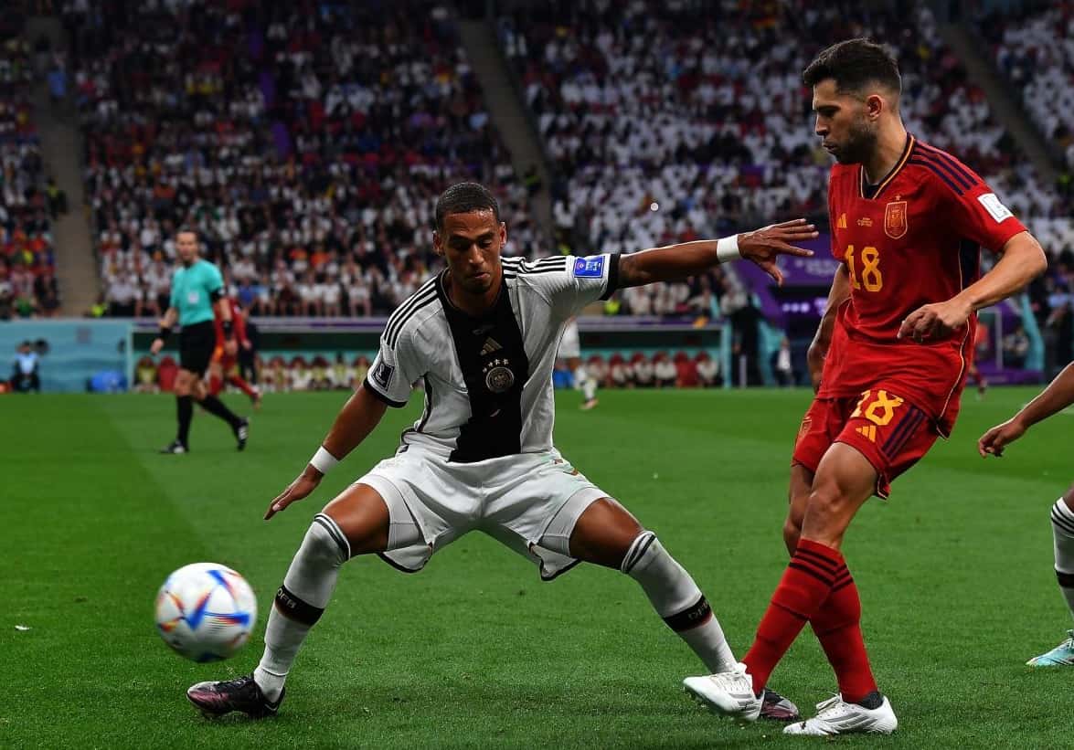 Alemania rescató un empate ante España y todavía tiene posibilidades
