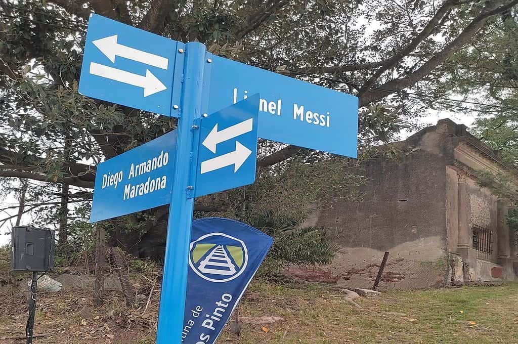 El pueblo entrerriano donde la calle Messi choca con Maradona