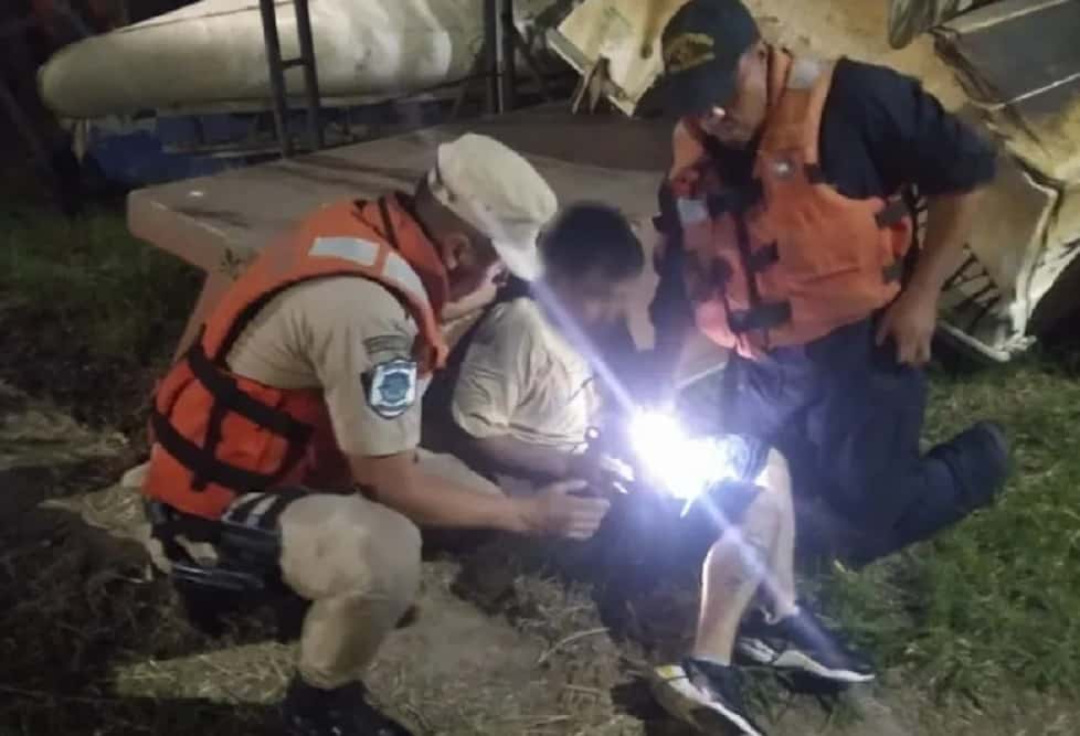 Prefectura rescató a un hombre en aguas del río Paraná