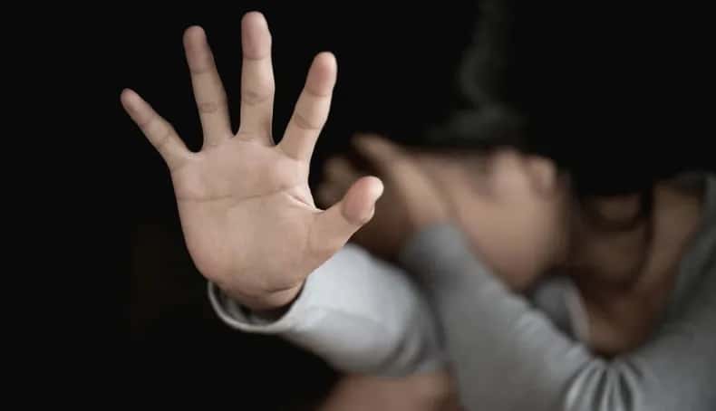 Un policía violó y embarazó a una adolescente de 14 años, pero no va a ir a la cárcel