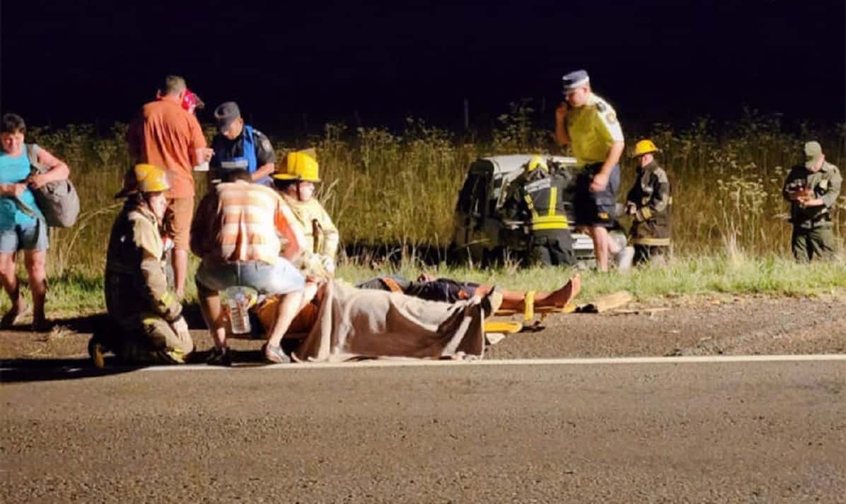 En la Autovía Artigas ocurrieron dos accidentes con personas lesionadas y vehículos con roturas importantes