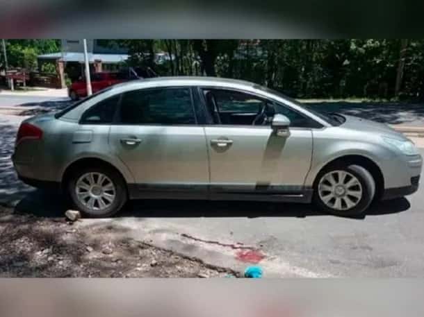 Una mujer murió aplastada por su auto mientras lo arreglaba