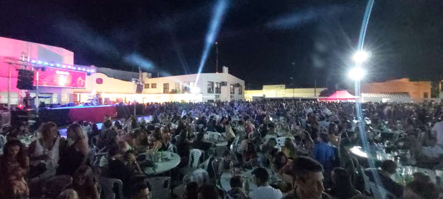 Central Entrerriano cerró el año con una fiesta para encender los motores del Carnaval del País