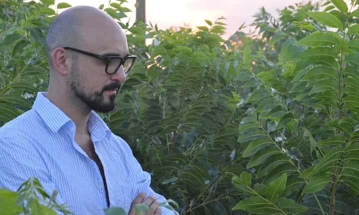 Abel Pintos ahora es productor rural: cuál es el cultivo poco habitual por el que apuesta en la localidad de Mercedes