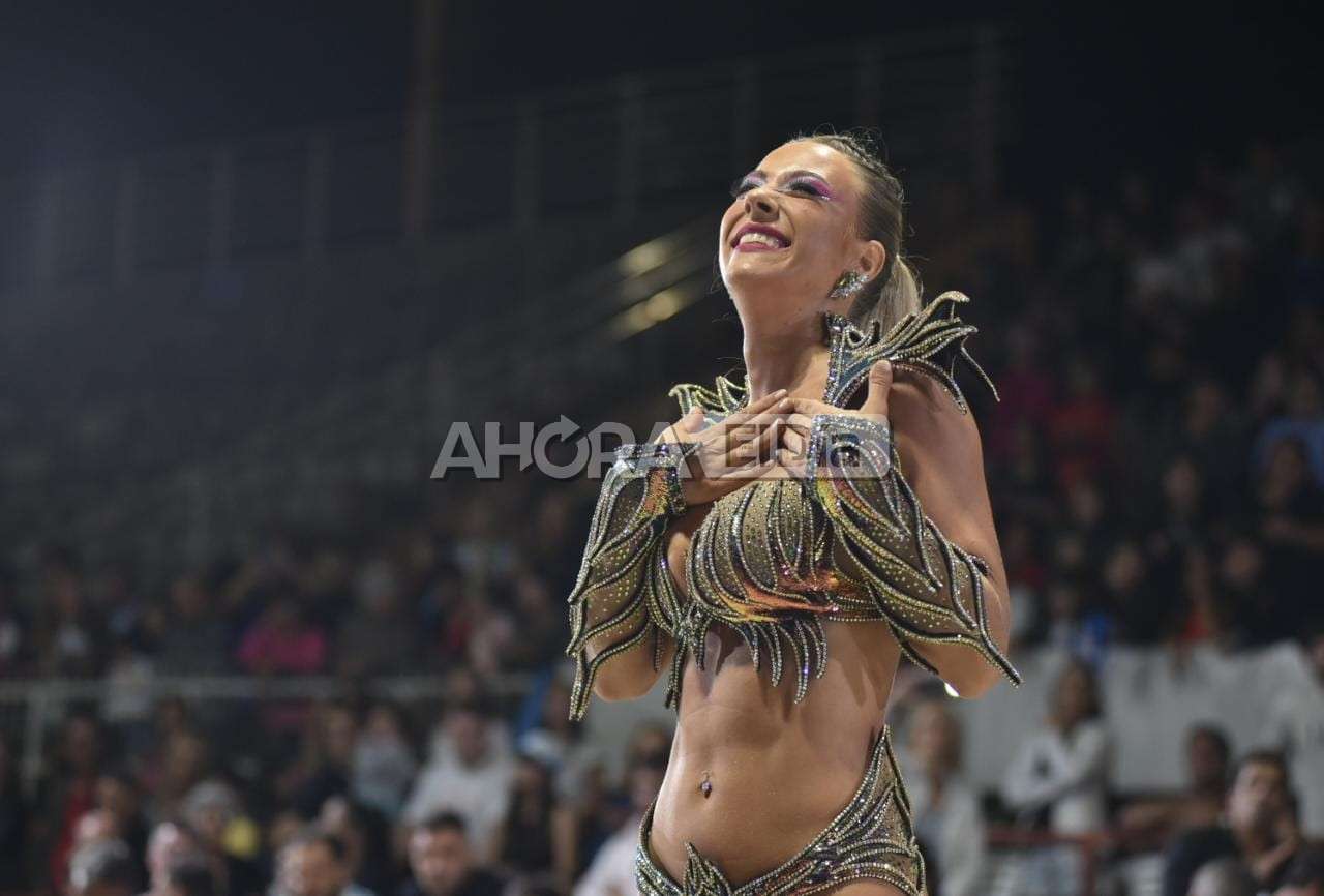 Quién es Andrea Davrieux, la flamante reina del Carnaval del País 2023