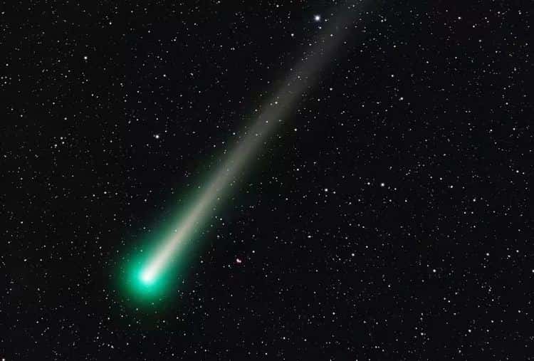cometa verde - 3