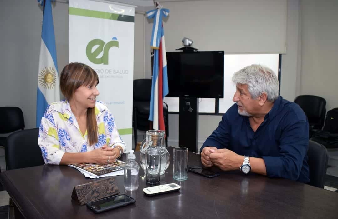 El director del Hospital Centenario mantuvo una reunión de trabajo con la ministra de Salud
