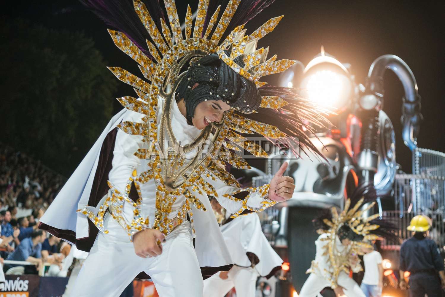 El Carnaval del País ratificó su romance con el público en un Corsódromo repleto