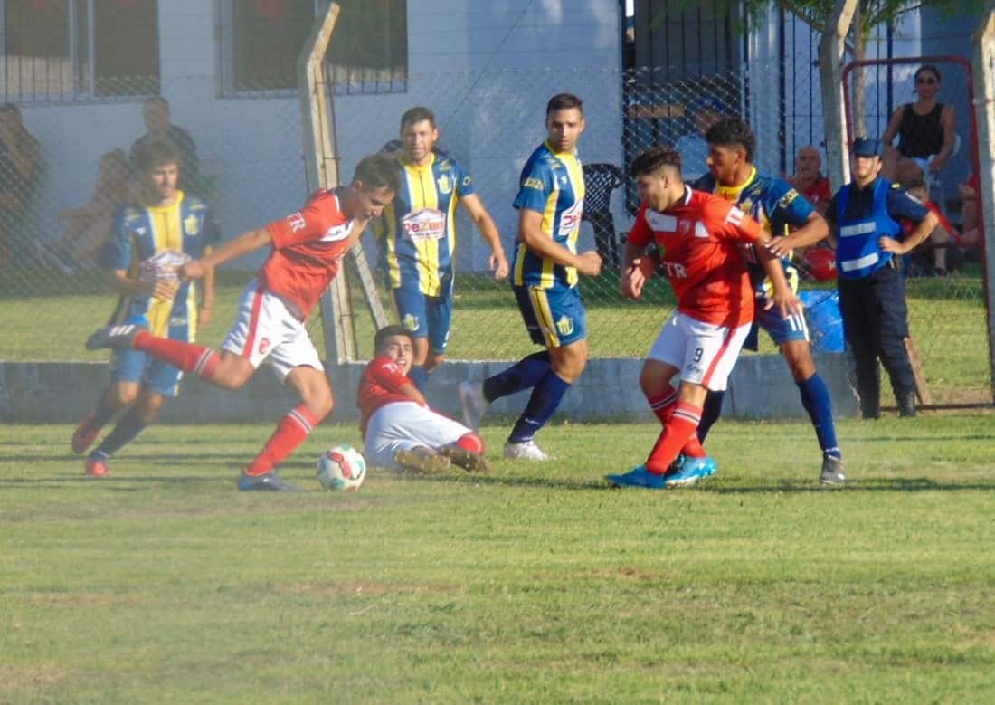 Juventud Urdinarrain pasó por penales a Valle María y está en tercera ronda