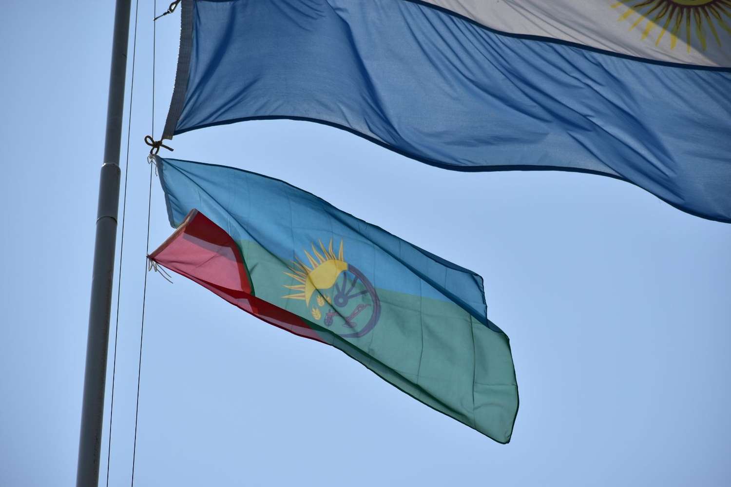 Aldea San Antonio presentó su bandera municipal