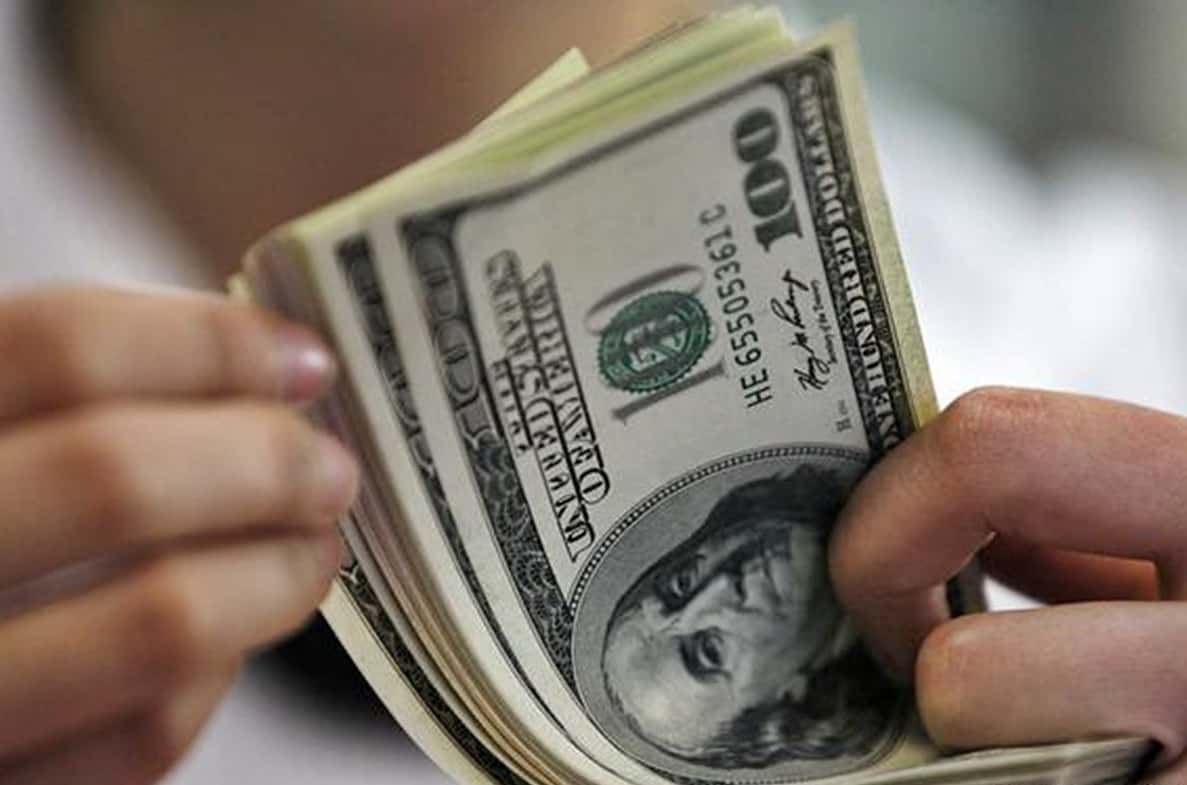 El Banco Central subió el dólar oficial a $365,50 hasta las elecciones de octubre