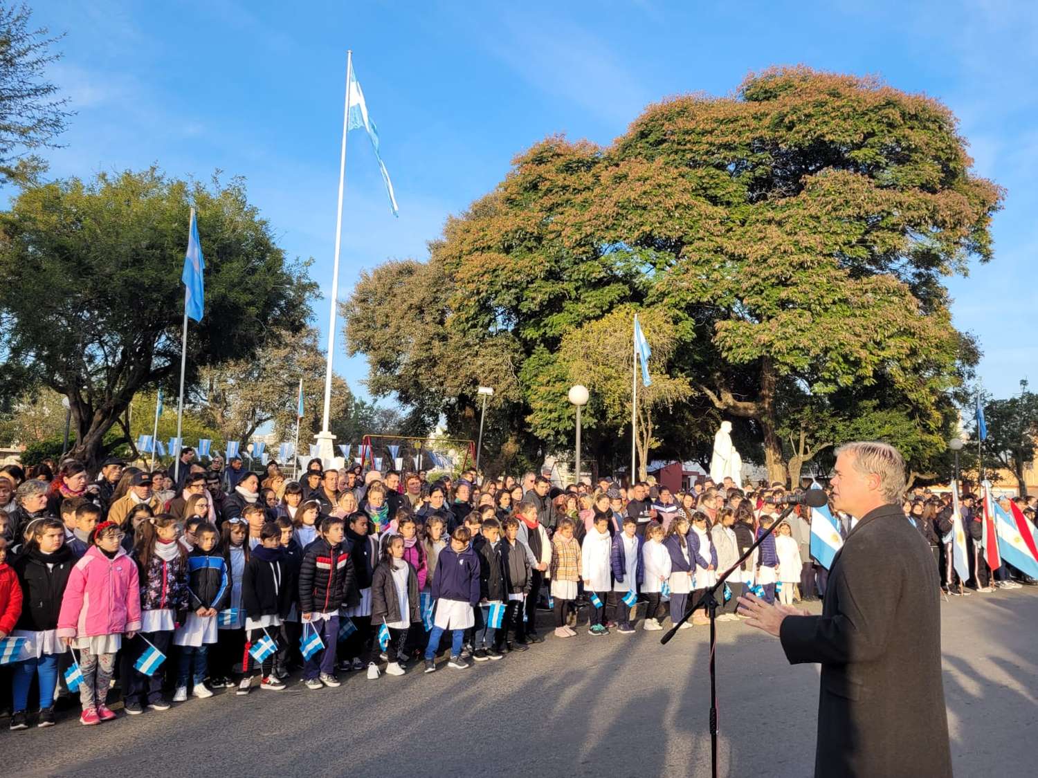 El intendente Martín Piaggio encabezó el acto en homenaje a Manuel Belgrano