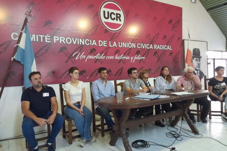 El congreso provincial de la UCR aprobó la integración del partido a Juntos por Entre Ríos