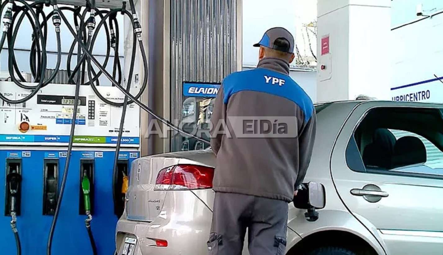 Por la suba de impuestos, YPF aumentó los combustibles desde este lunes