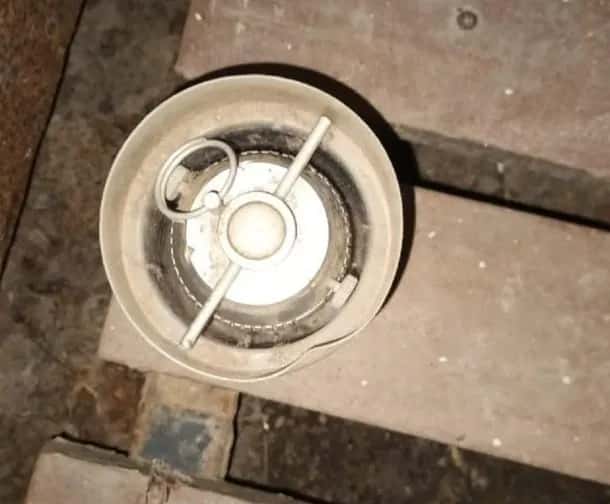 A horas de las PASO, encontraron una granada a metros de una escuela