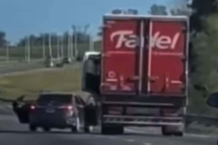 VIDEO: Así atacaron y robaron un camión de una empresa entrerriana