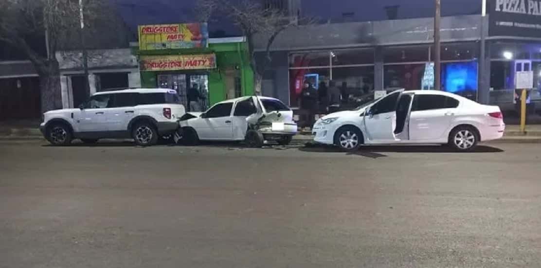 Un conductor borracho generó un choque en cadena en el centro de una ciudad entrerriana