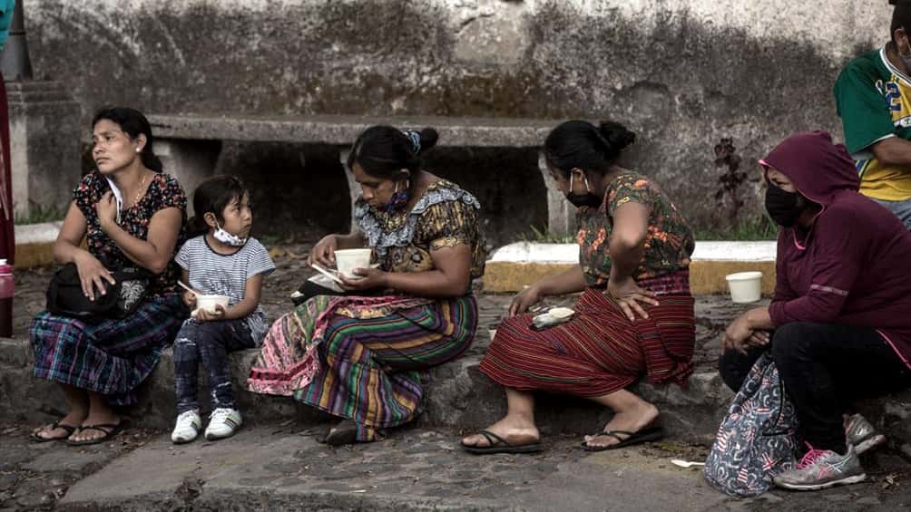 Brecha de género: En América Latina y el Caribe hay más mujeres que hombres con hambre