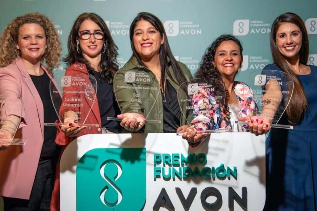 Cinco mujeres fueron premiadas por liderar proyectos de impacto en sus comunidades