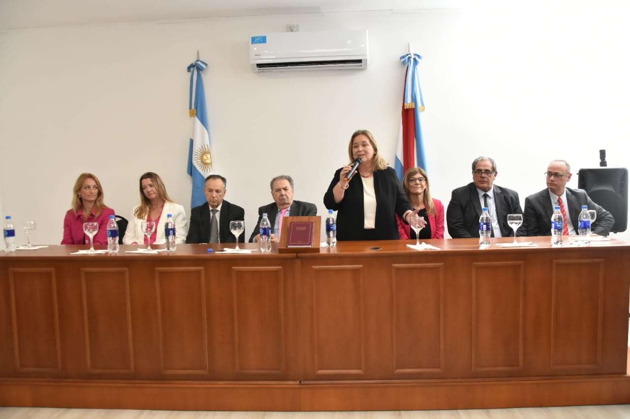 El STJ se reunió en Gualeguaychú y tomó juramento a nuevos magistrados