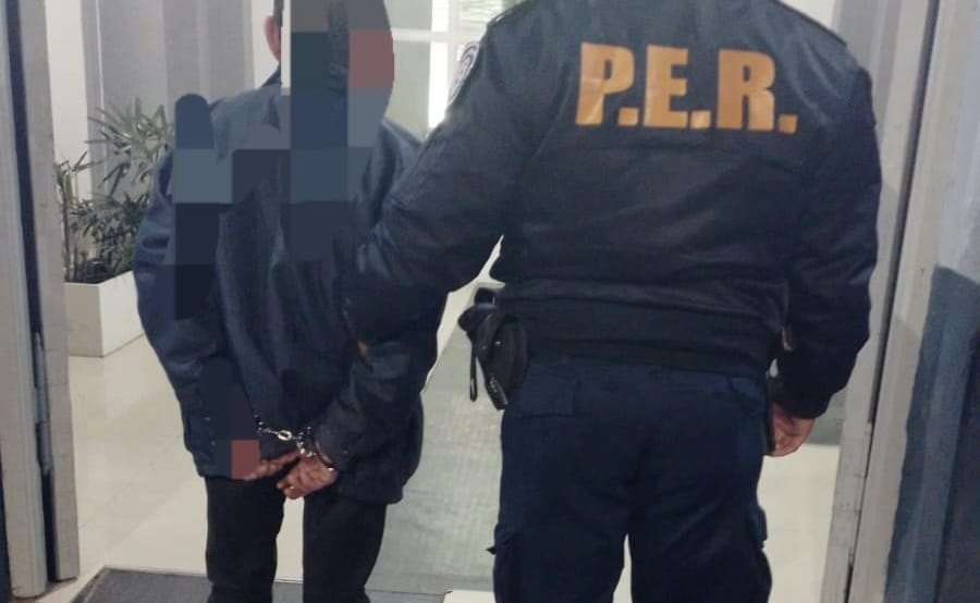 Allanaron a un gualeguaychuense por amenazas, y lo terminaron metiendo preso por otra cosa