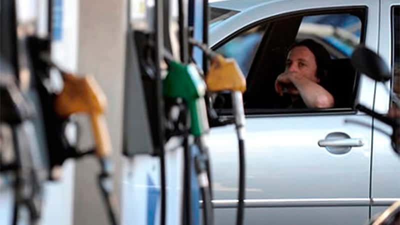 Las petroleras aseguran que el abastecimiento de combustibles se está normalizando en todo el país