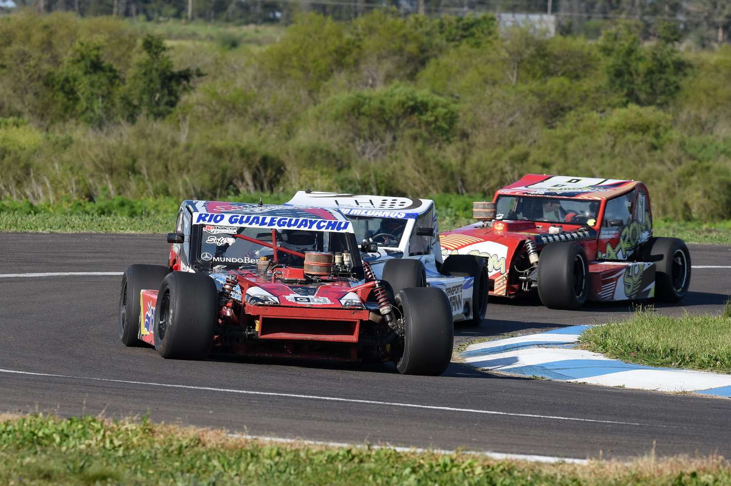 Tarde de automovilismo en el Autódromo de Gualeguaychú con TC del Litoral y Citroën Competición