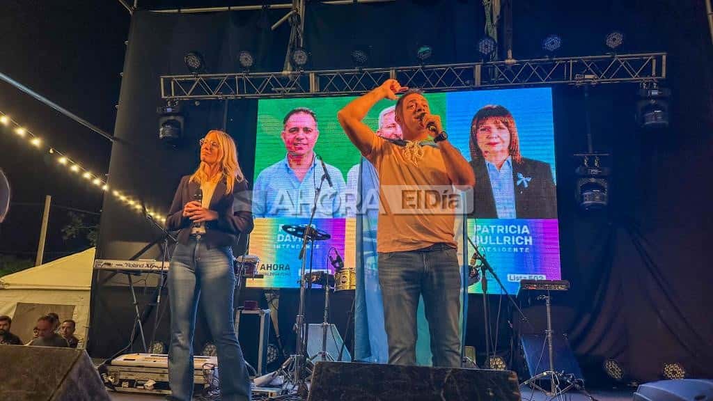 Al ritmo de Ráfaga, Mauricio Davico cerró su campaña a las elecciones Generales de octubre