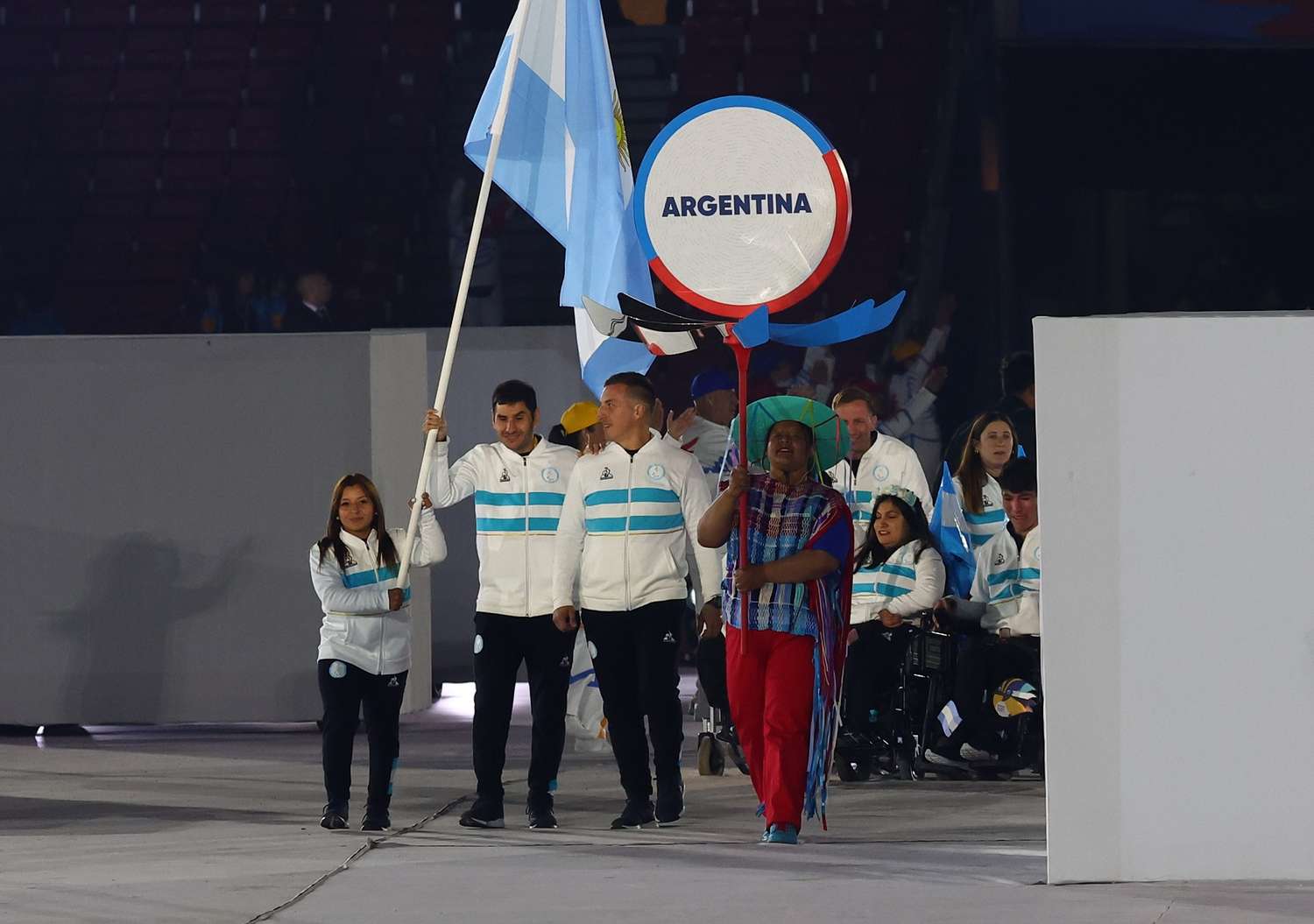 Con Antonella Ruiz Díaz como abanderada argentina, dieron comienzo los Juegos Parapanamericanos