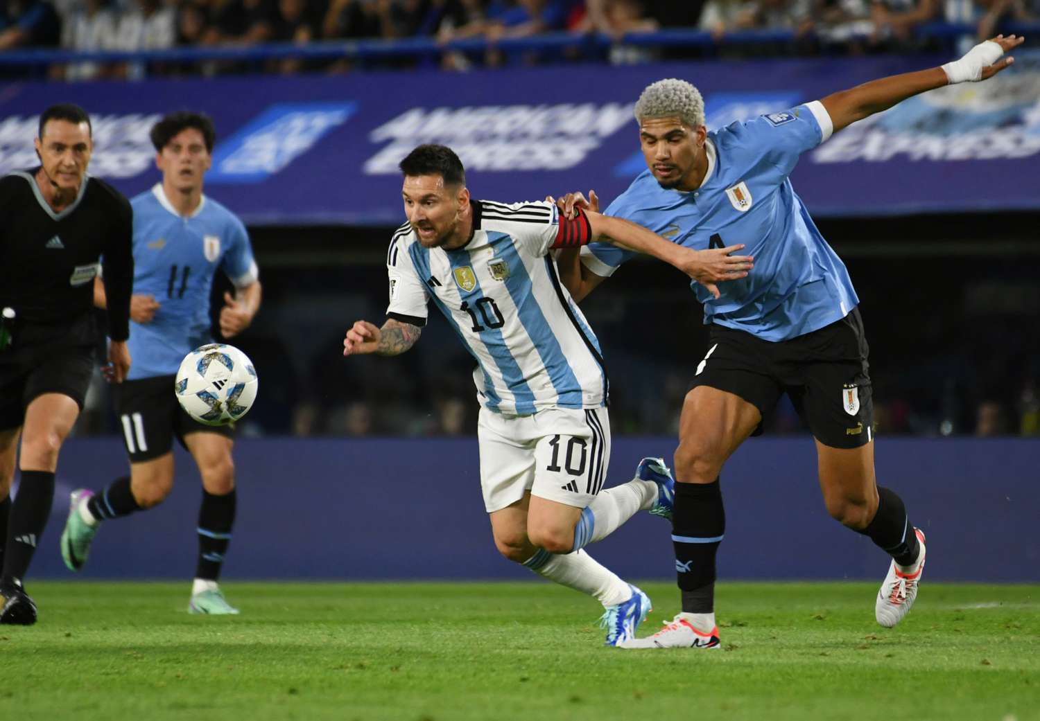 Fin del invicto: Argentina fue una sombra y cayó ante Uruguay en La Bombonera