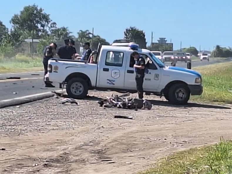 Accidente fatal en Ruta 12: murió un motociclista tras chocar de frente con un camión