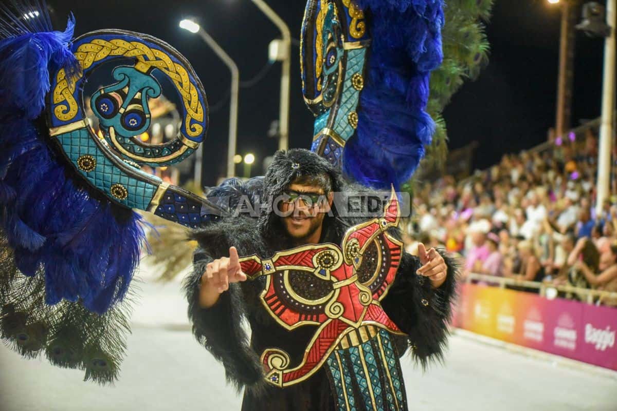 Papelitos Carnaval novena noche - 14