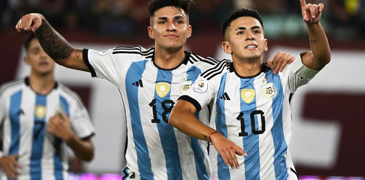 Argentina empató 2 a 2 por un penal que el VAR le dio a Venezuela sobre el final
