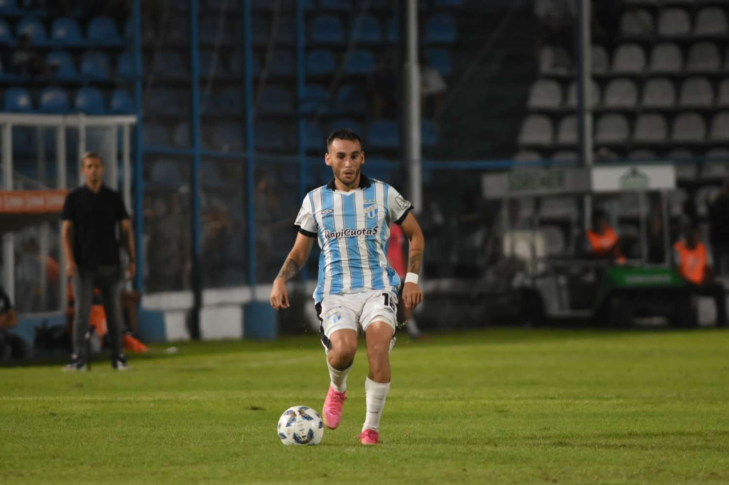 Con gol de Tesuri, Atlético Tucumán empató ante Independiente Rivadavia y sigue sin poder ganar