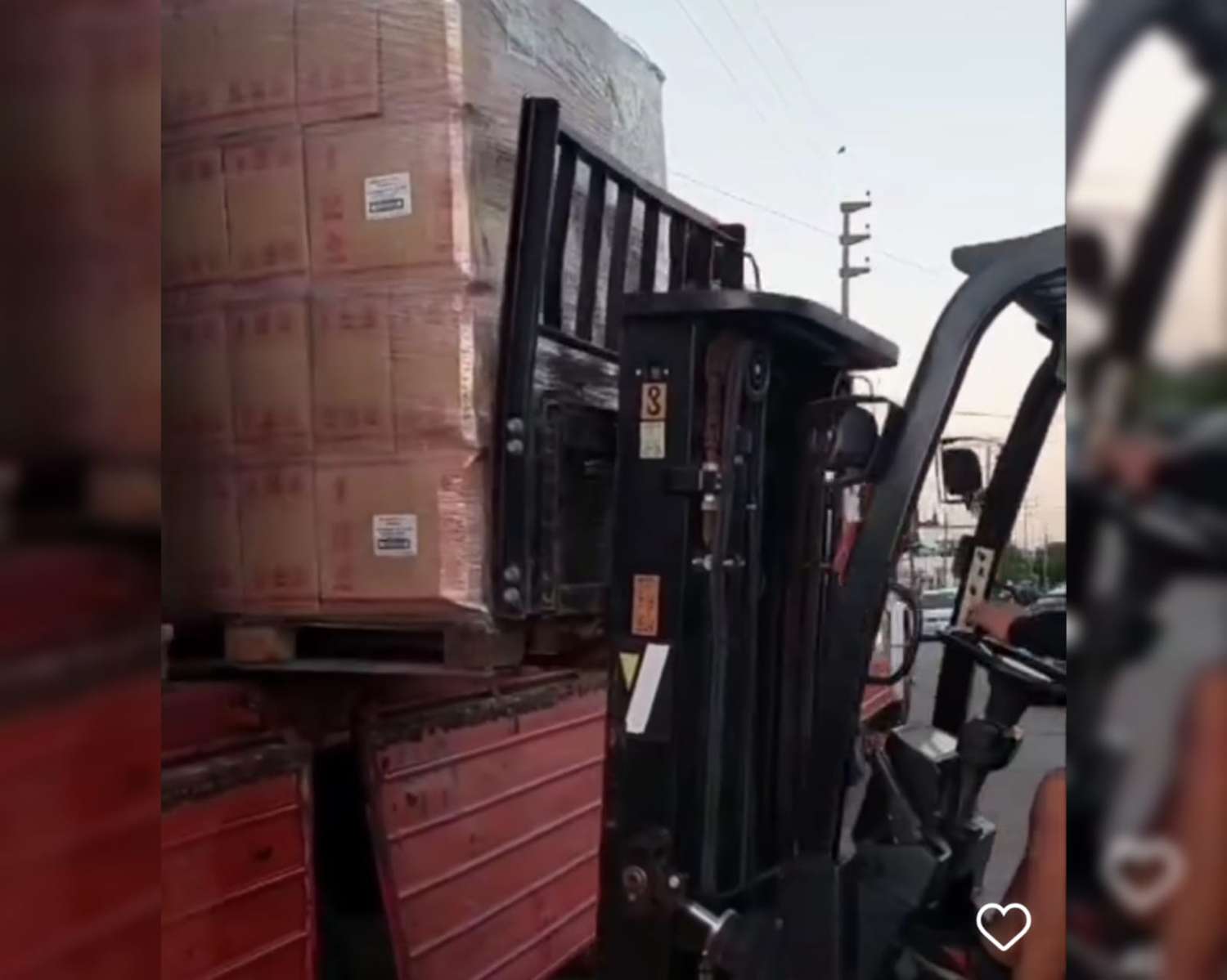 El PJ de Gualeguaychú dona un camión repleto de mercadería a los vecinos afectados por la inundación