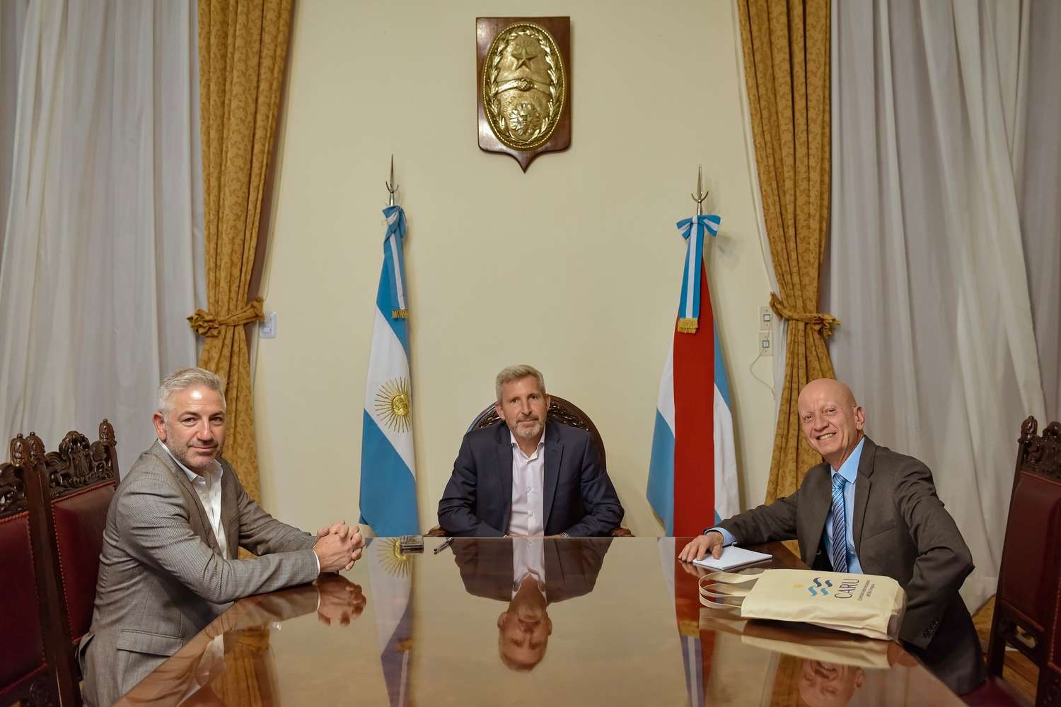 Frigerio y el presidente de CARU buscan potenciar el río Uruguay como vía de navegabilidad para la producción