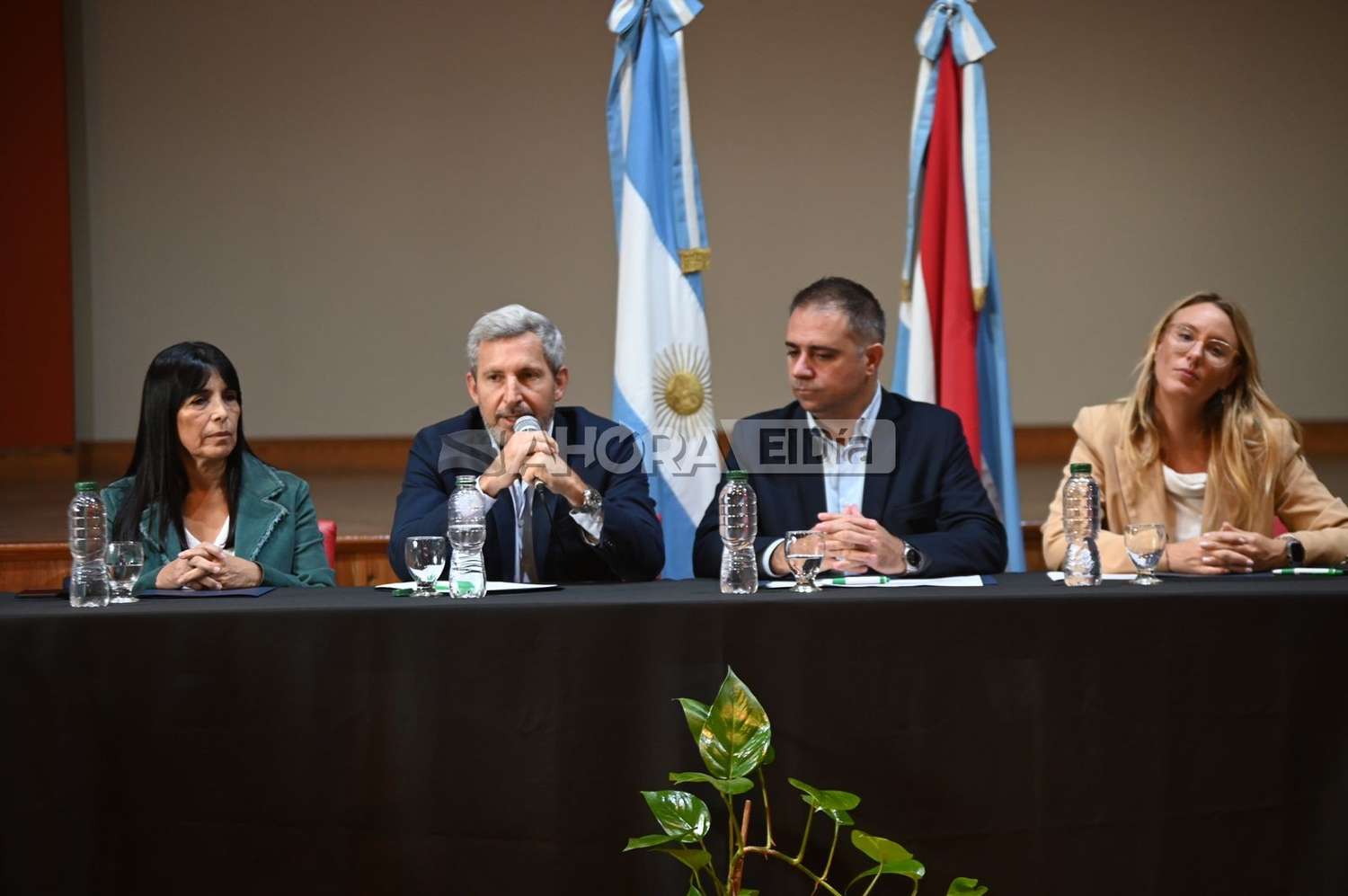 Frigerio y Davico reunieron a sus gabinetes en Gualeguaychú: de qué hablaron