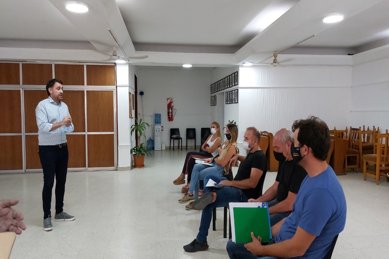El Instituto Becario presentó el programa de oportunidades laborales en Larroque