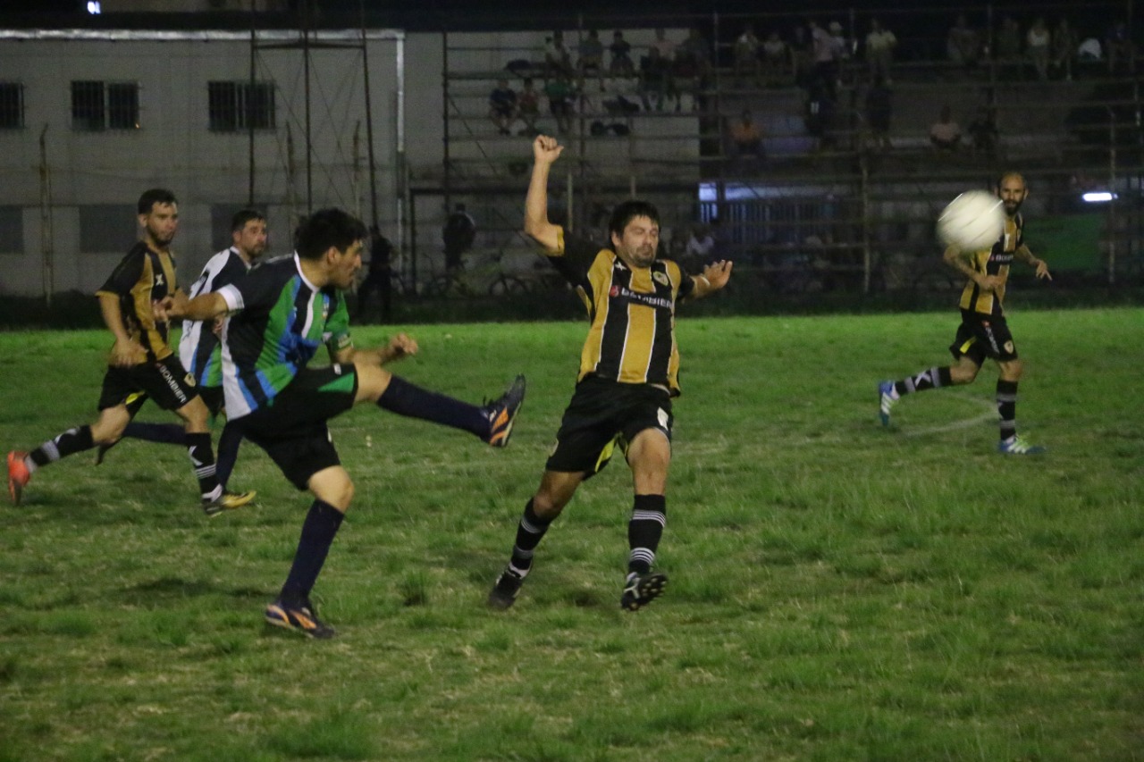 La Ribera y Deportivo Gurises no se sacaron ventajas en la primera ...