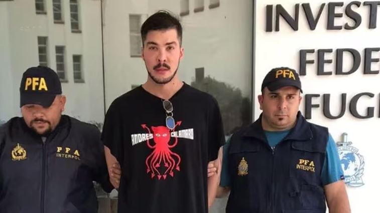 Detuvieron en Argentina a un famoso cantante mexicano: está acusado de ...